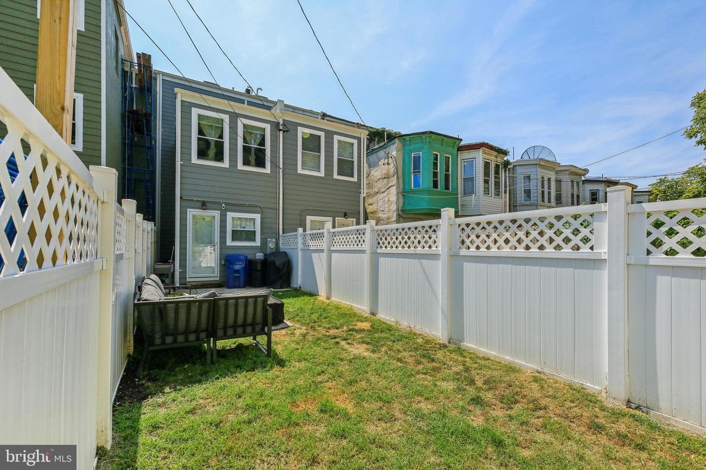 724 Dolphin Street photo 35