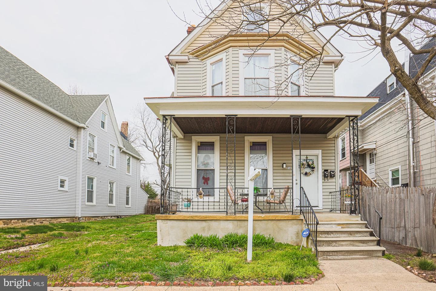 514 E 41st Street photo 1