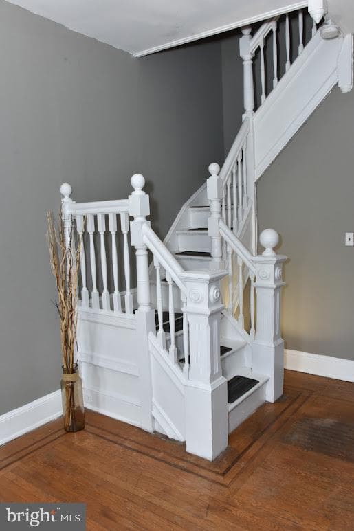 2033 N Fulton Avenue photo 11