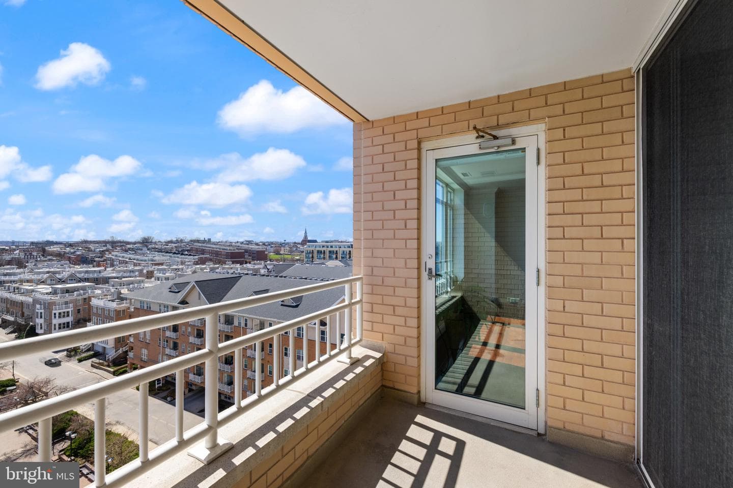 100 Harborview Drive #910 photo 28