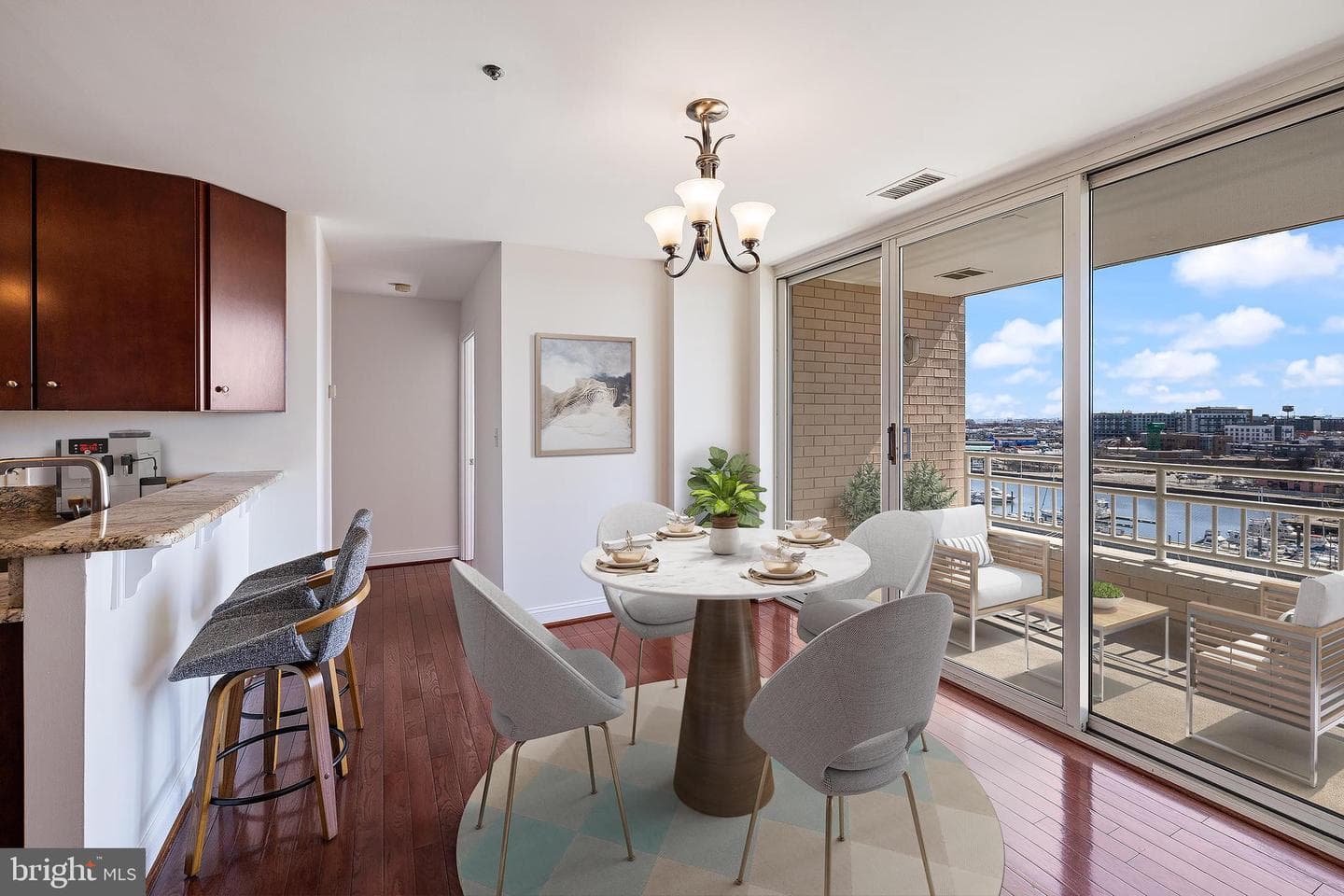 100 Harborview Drive #910 photo 5