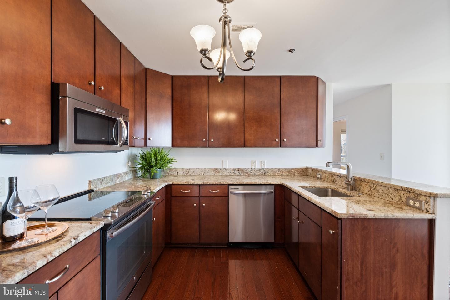 100 Harborview Drive #910 photo 7