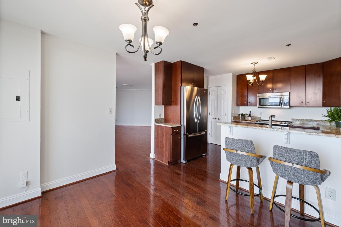 100 Harborview Drive #910 photo 9