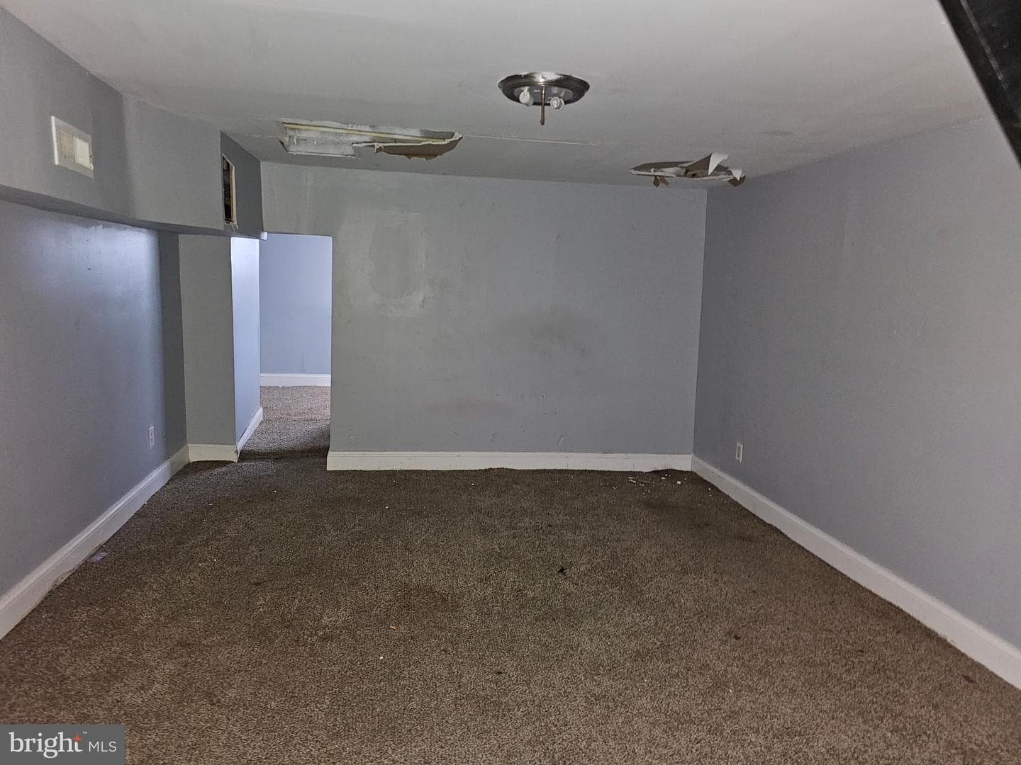 1824 Ashburton Street photo 18