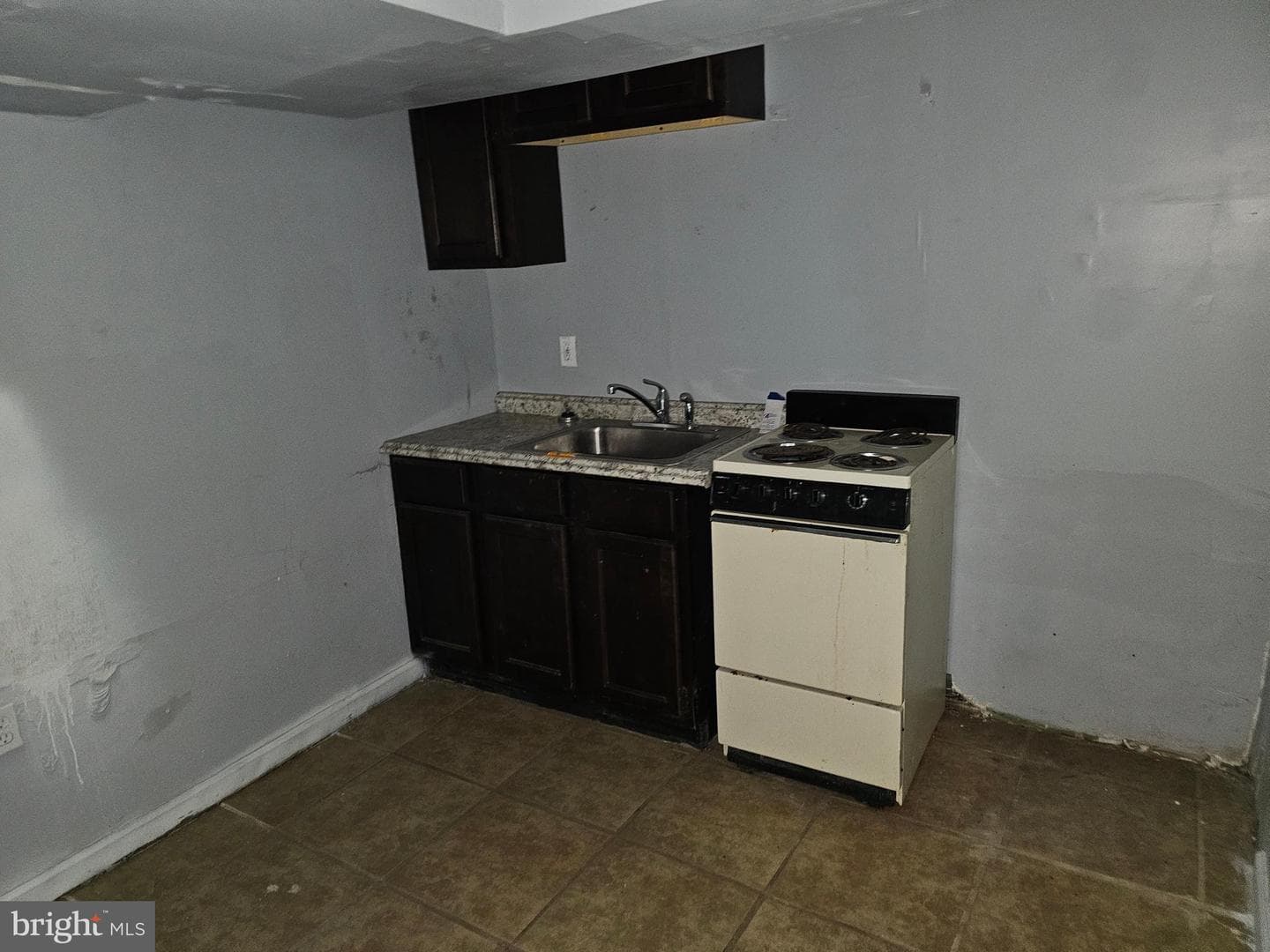 1824 Ashburton Street photo 20