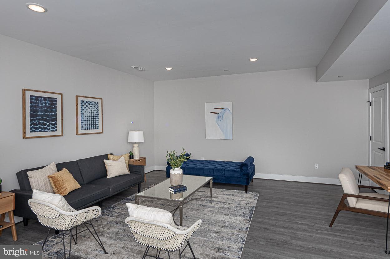 1032 Terrace Glen photo 36