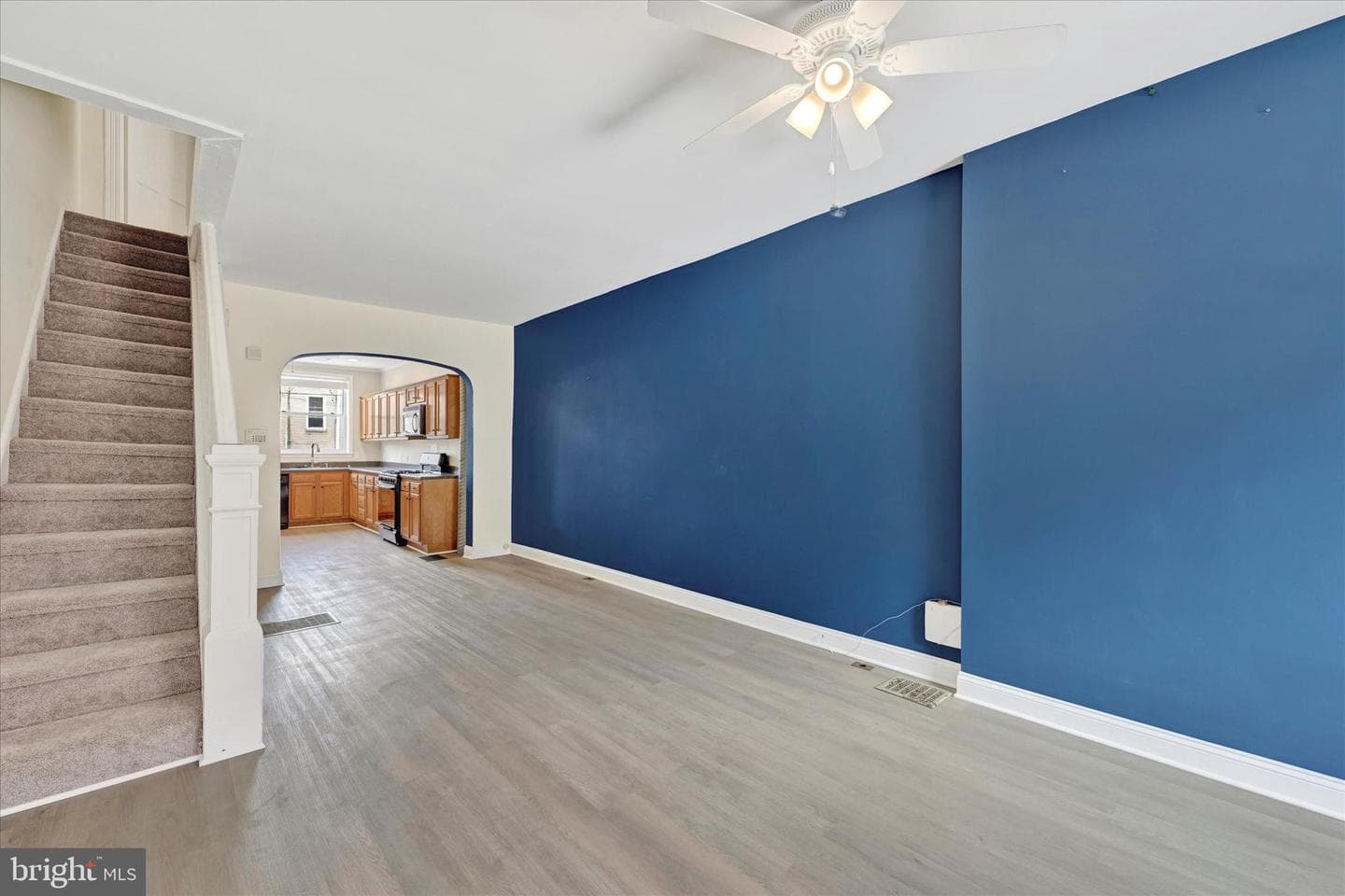 12 S Robinson Street photo 4