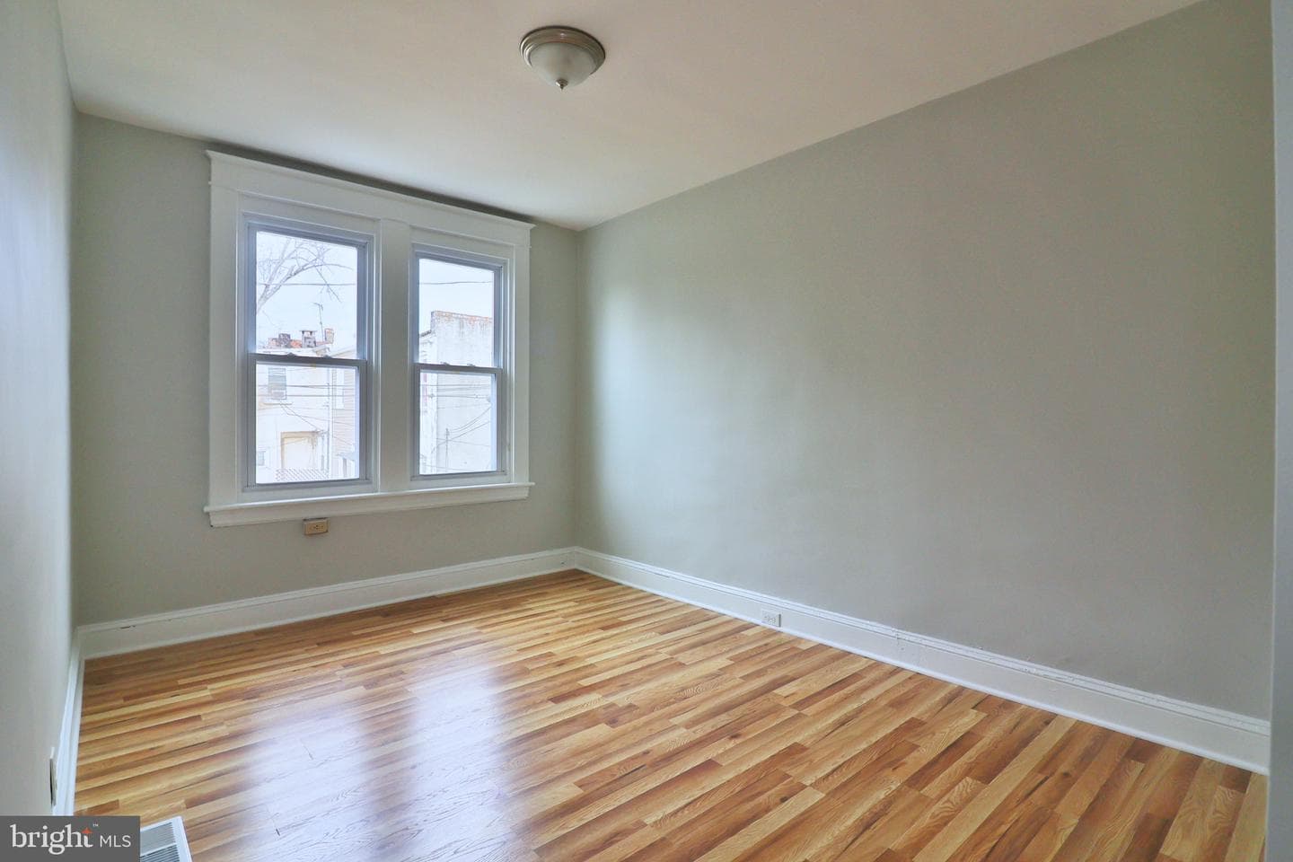 1532 N Pulaski Street photo 10