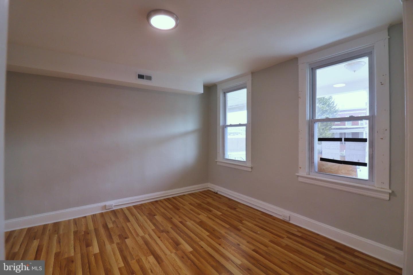 1532 N Pulaski Street photo 2