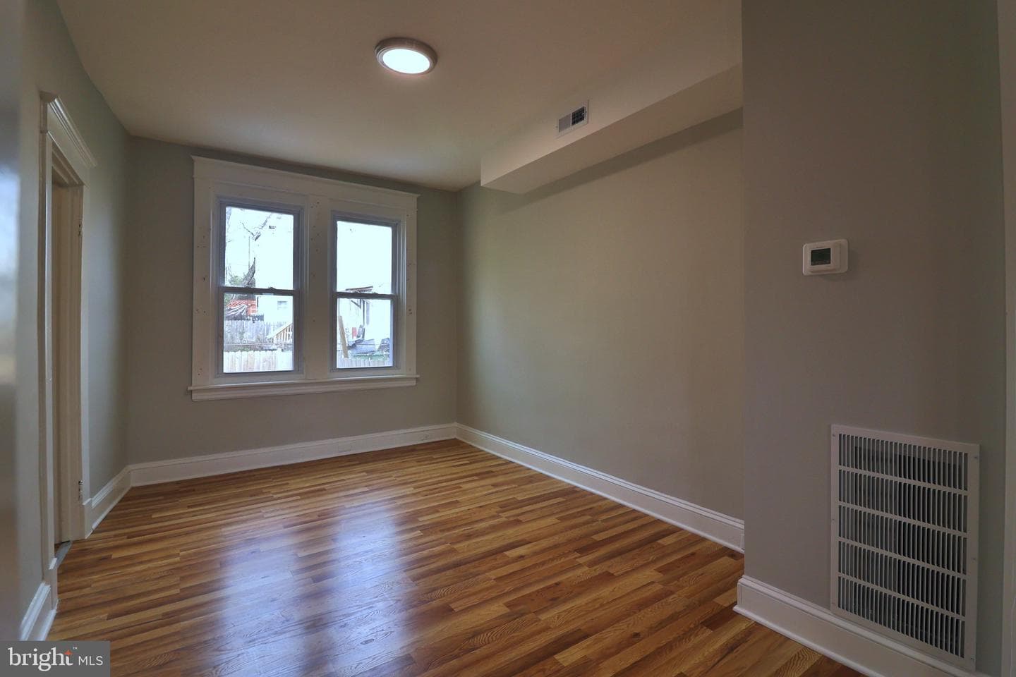 1532 N Pulaski Street photo 4