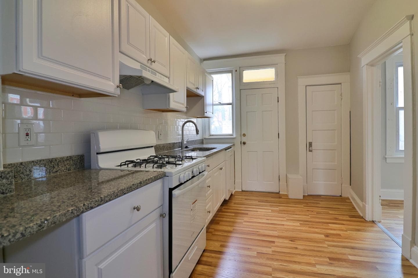 1532 N Pulaski Street photo 6