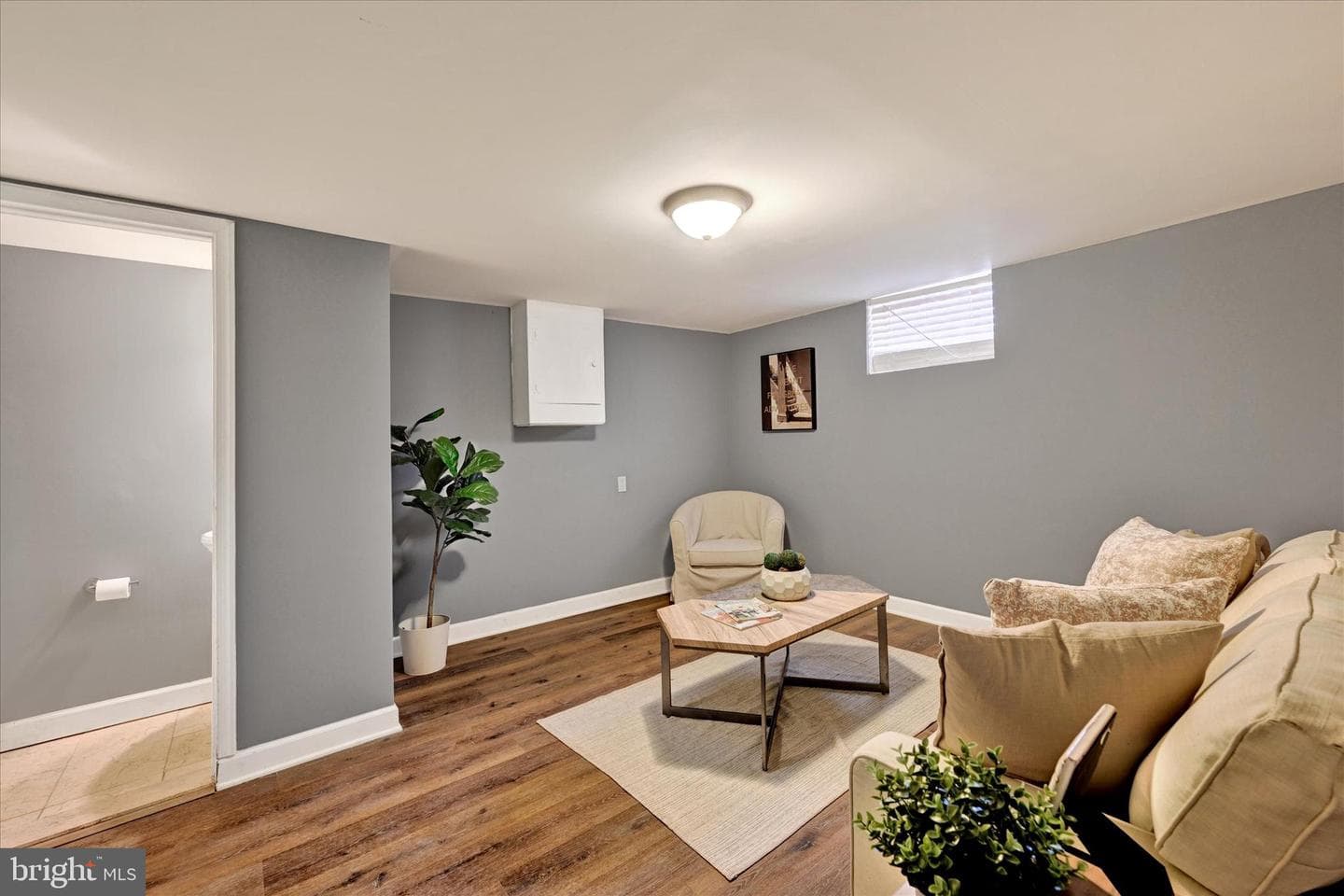 1263 Limit Avenue photo 14