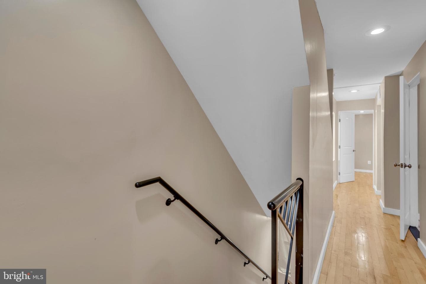 113 S Arlington Avenue photo 21