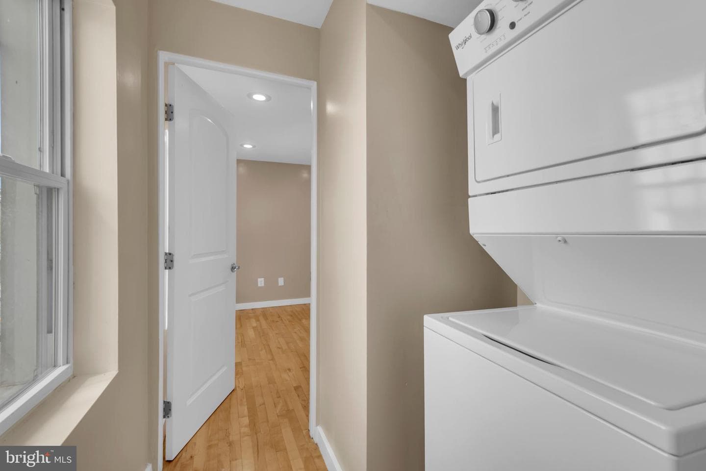 113 S Arlington Avenue photo 23