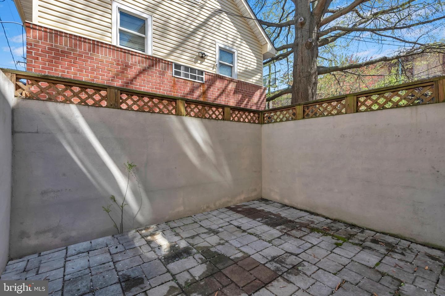 113 S Arlington Avenue photo 40