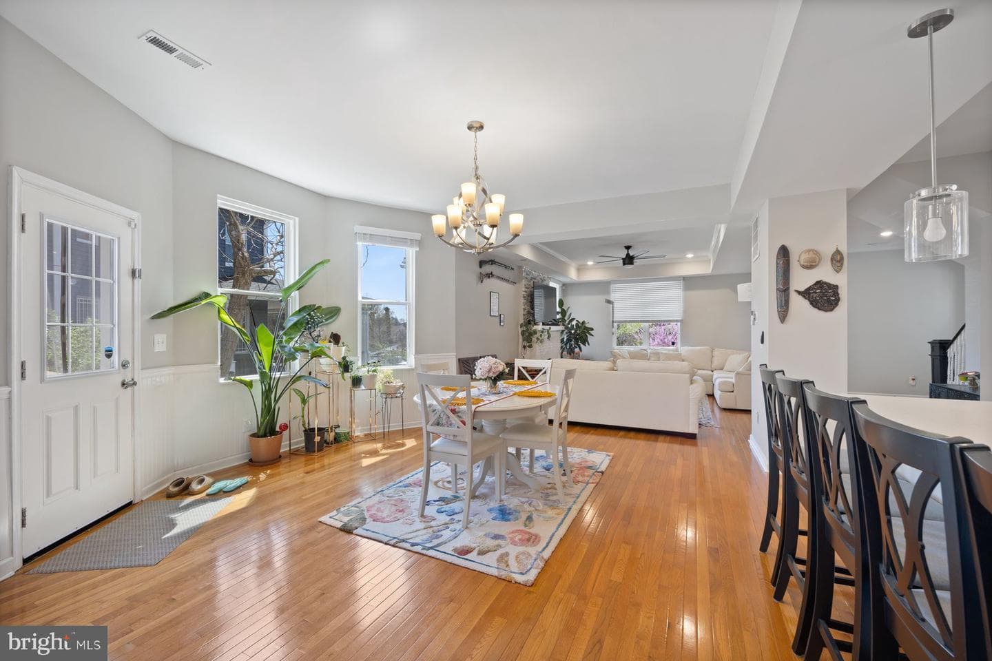 4304 Maine Avenue photo 10