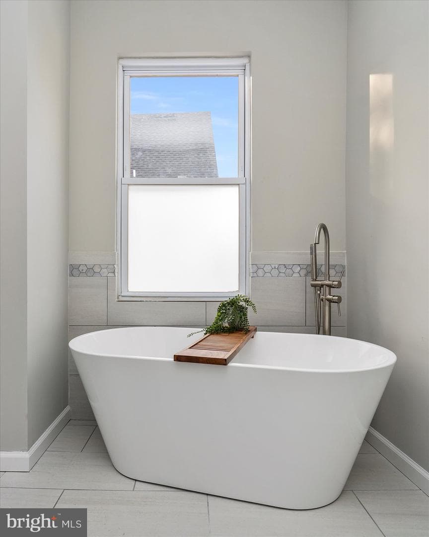 4304 Maine Avenue photo 26