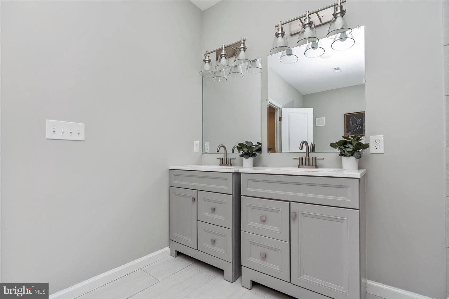 4304 Maine Avenue photo 27