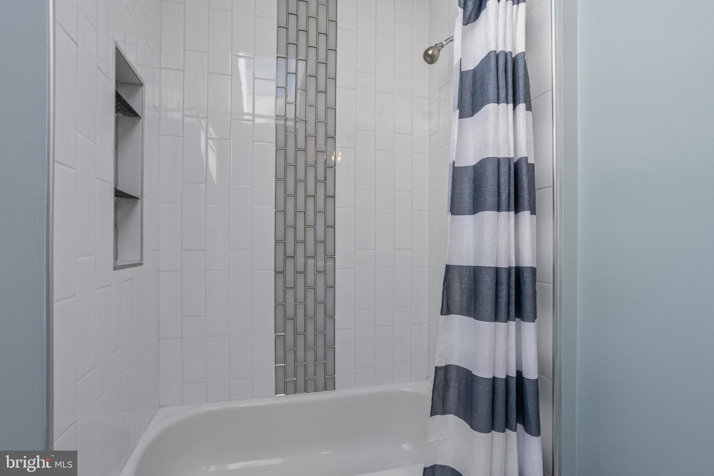 1432 Andre Street photo 16