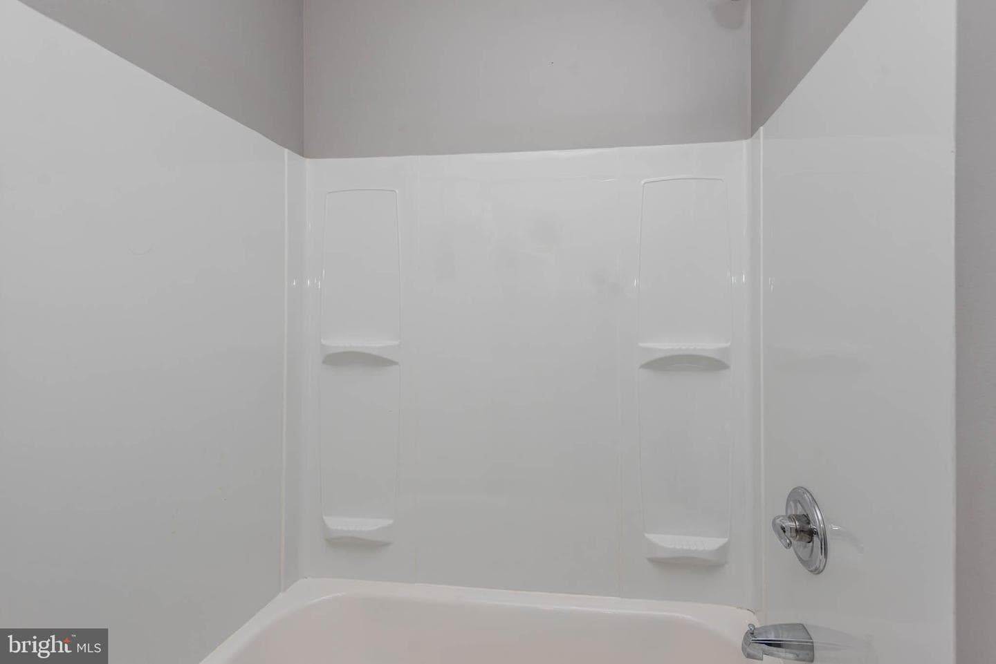 2118 E Hoffman Street photo 12