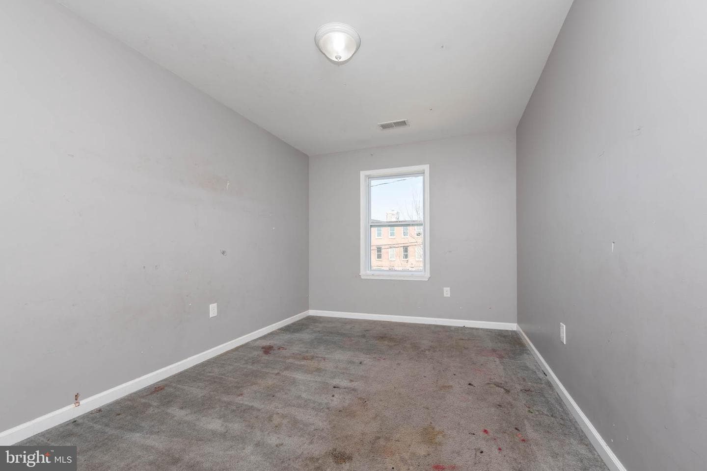 2118 E Hoffman Street photo 15
