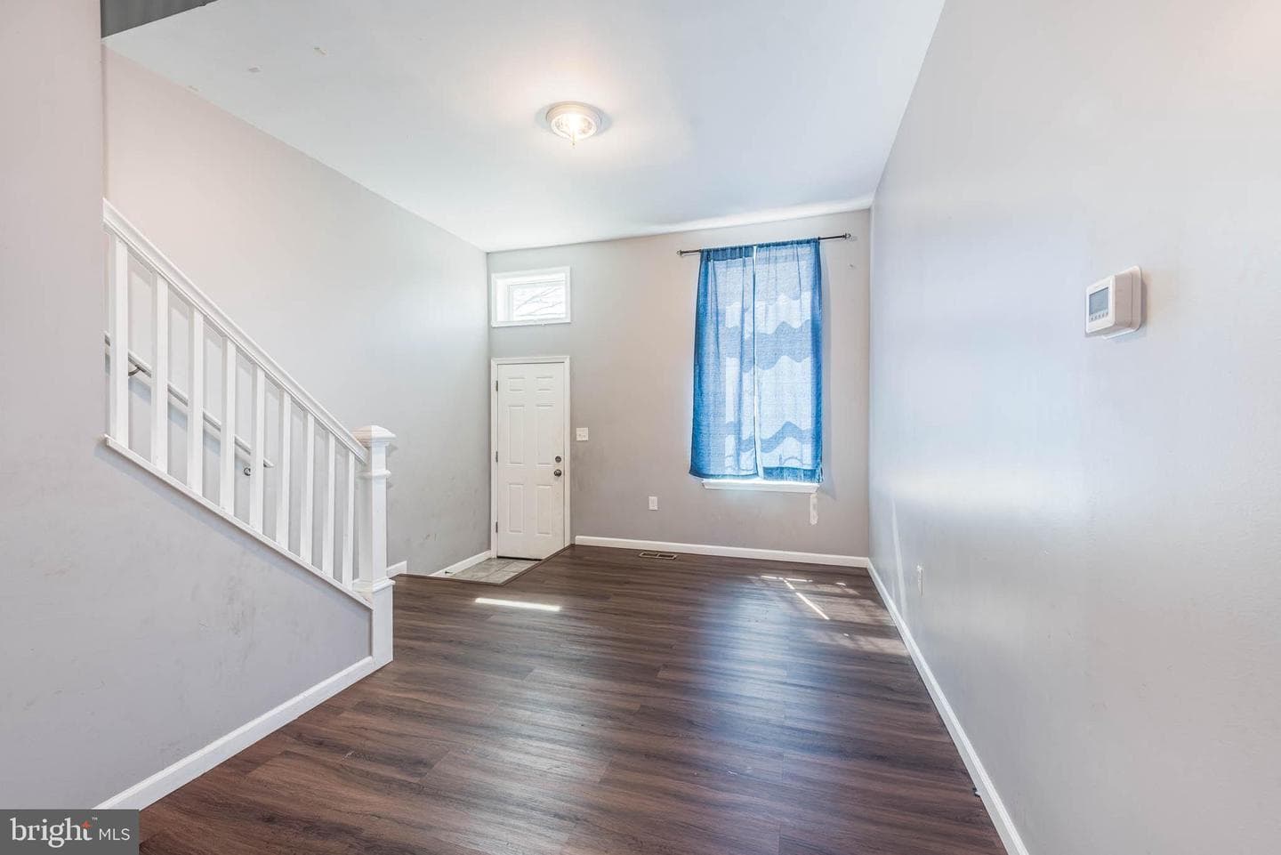 2118 E Hoffman Street photo 4