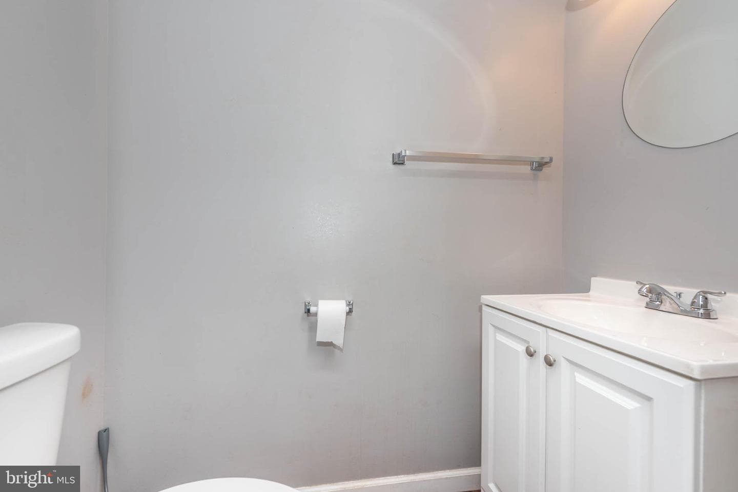 2118 E Hoffman Street photo 7