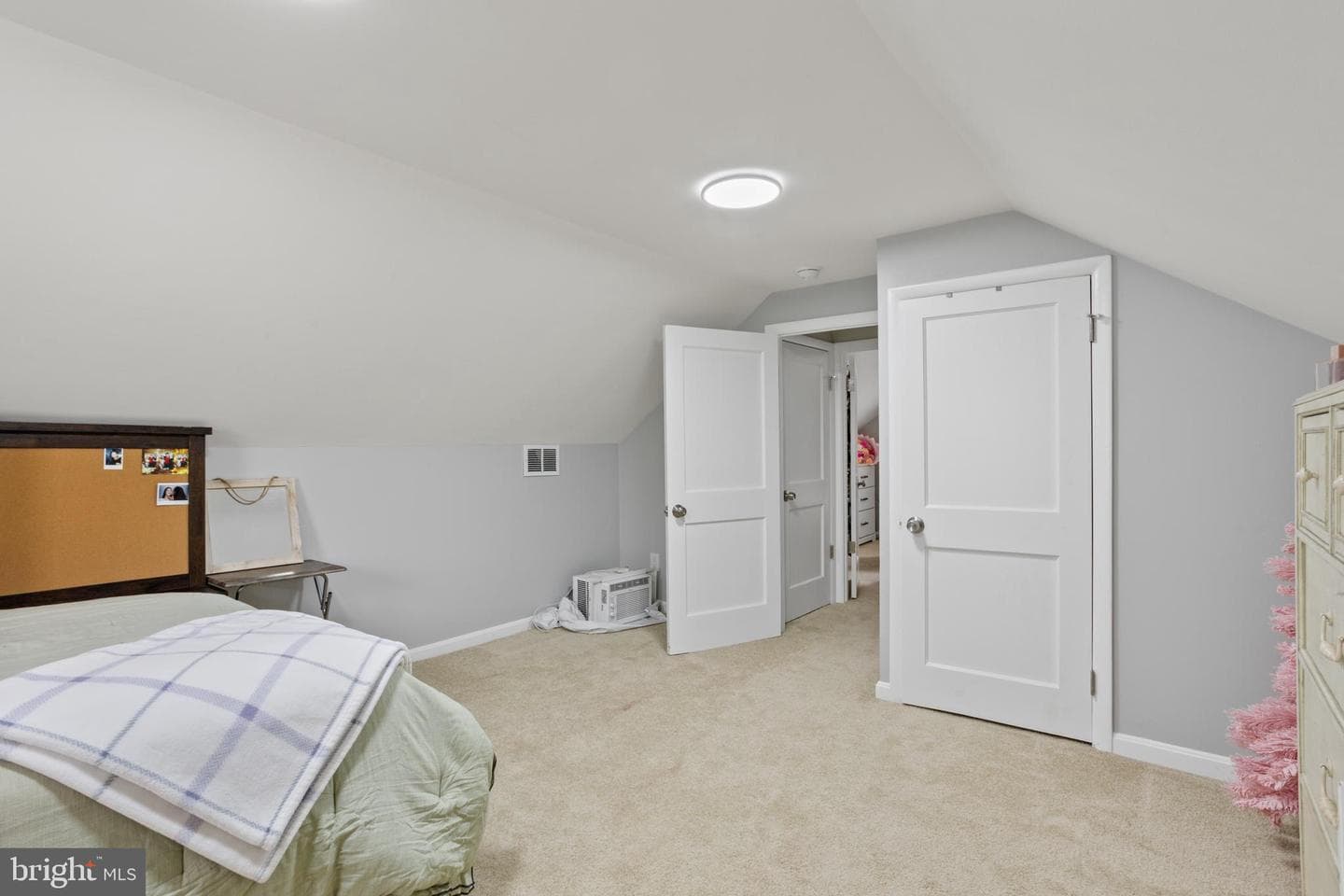 5427 Daywalt Avenue photo 22