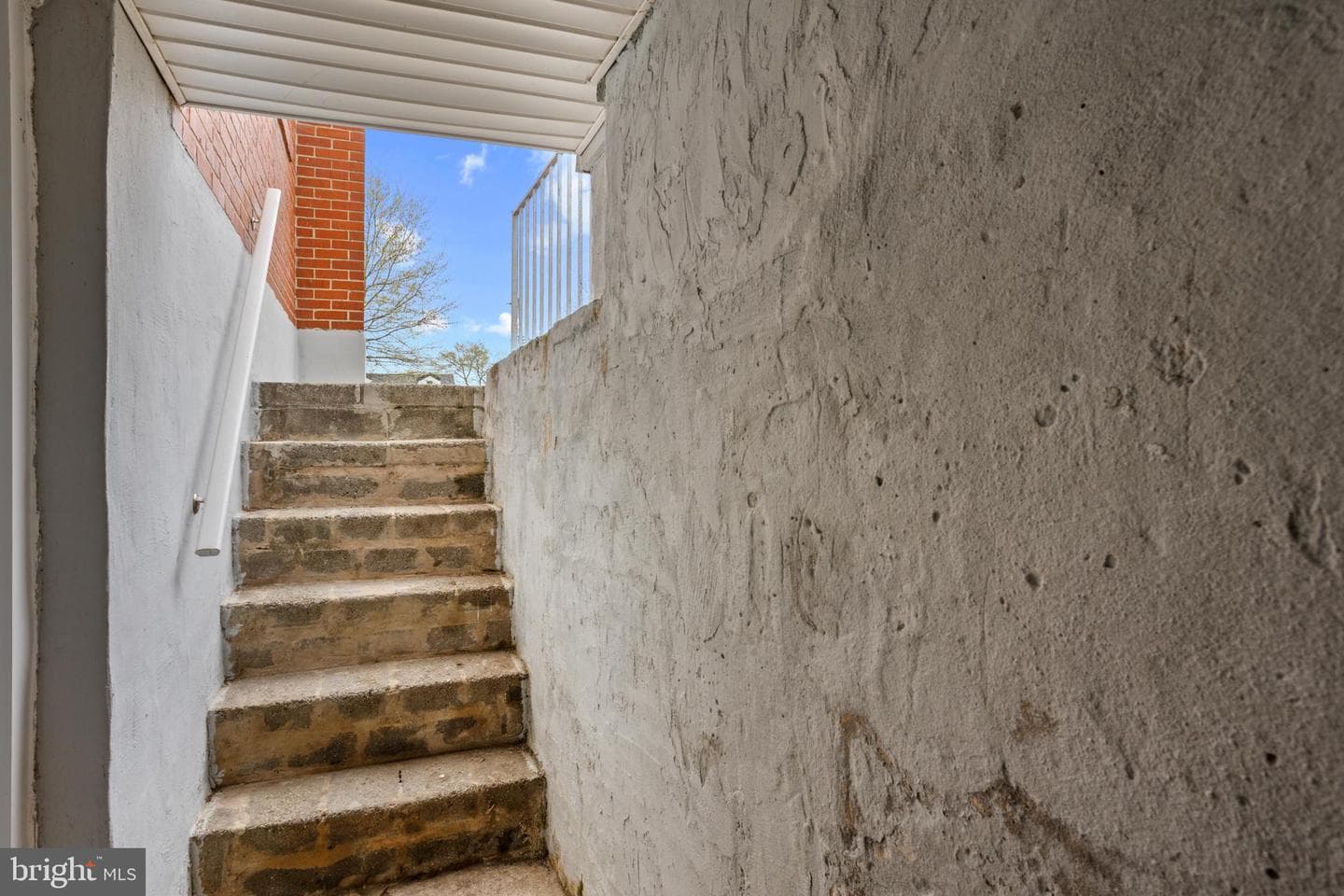 5427 Daywalt Avenue photo 36