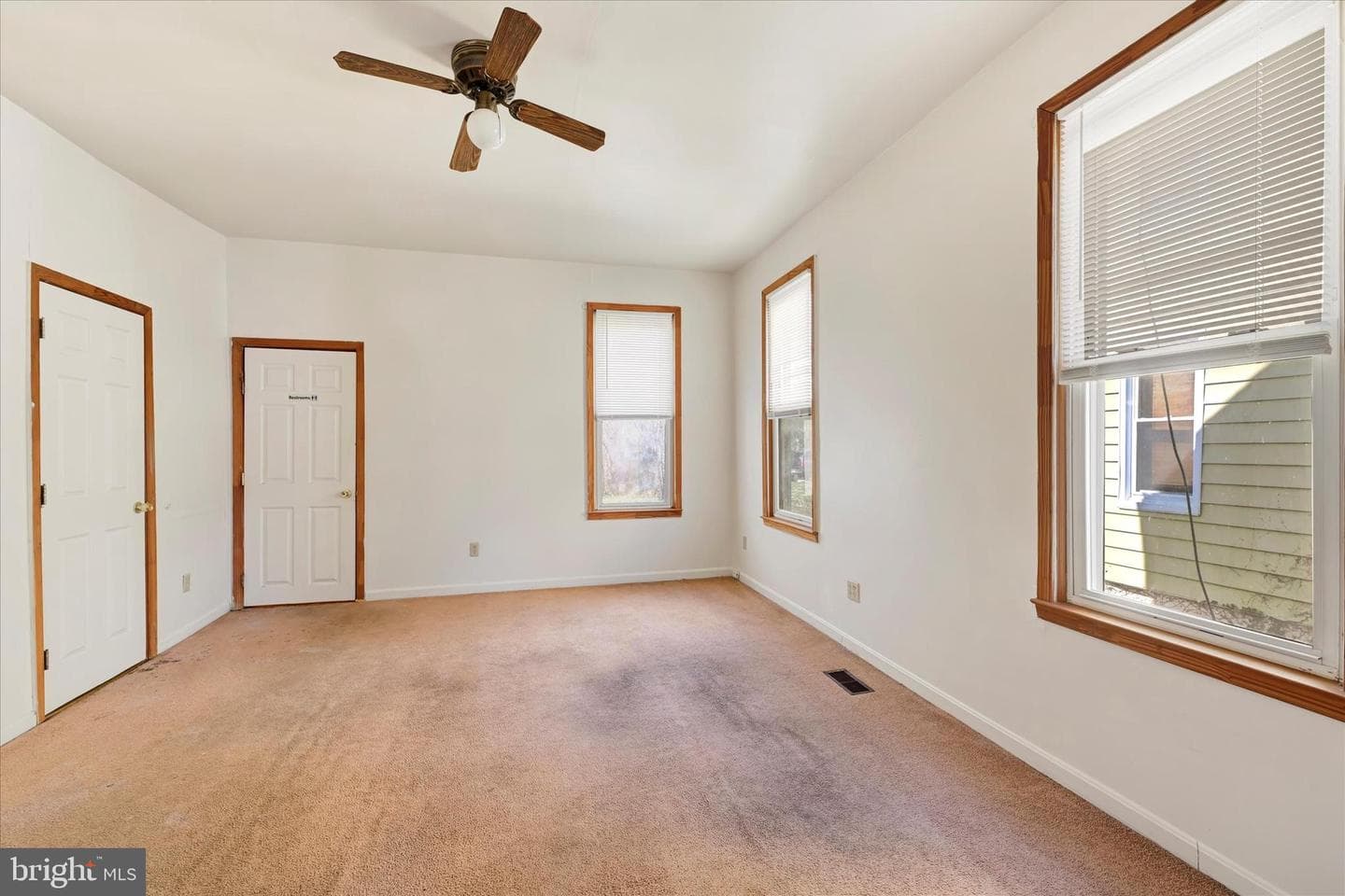 4603 Frankford Avenue photo 10