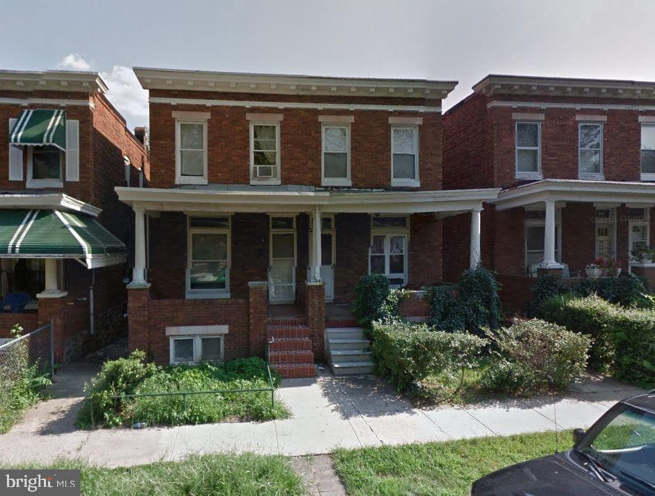 3137 Baker Street photo 1