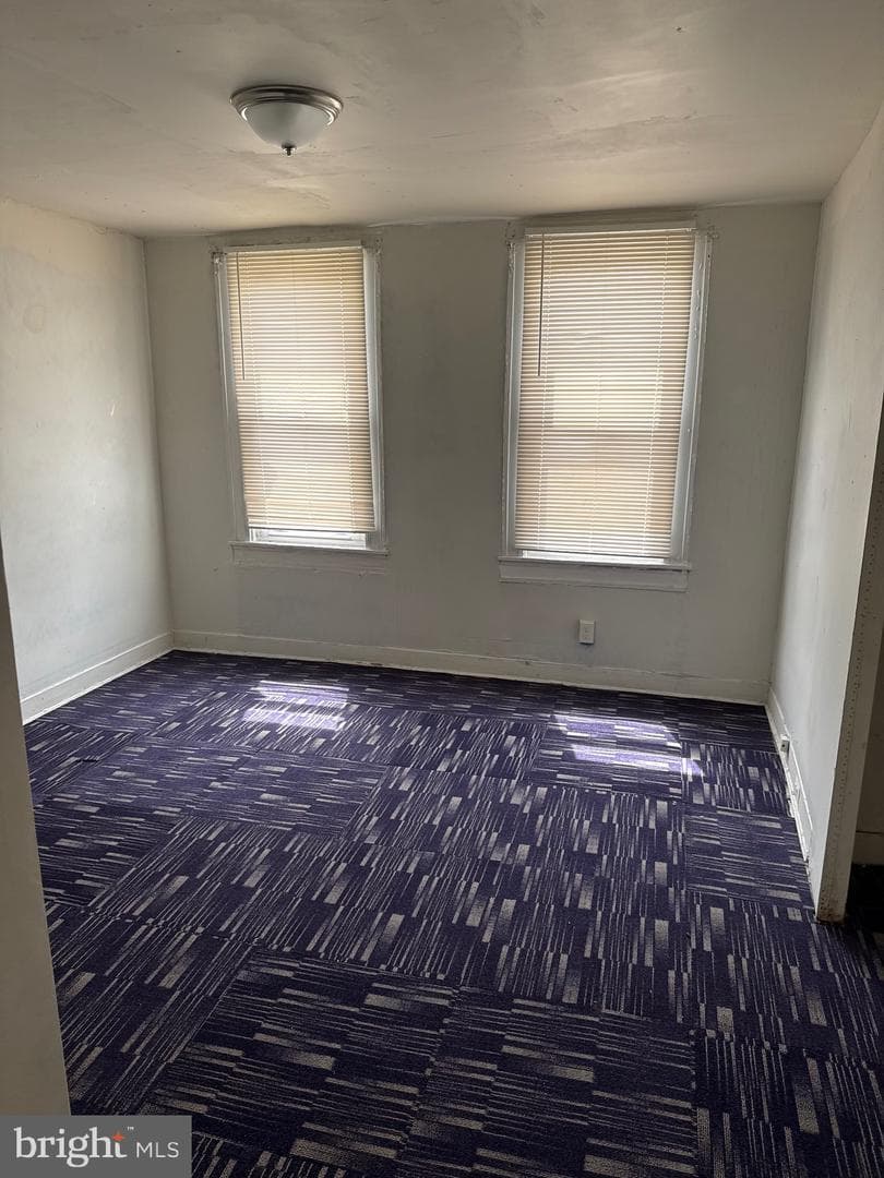 3137 Baker Street photo 16
