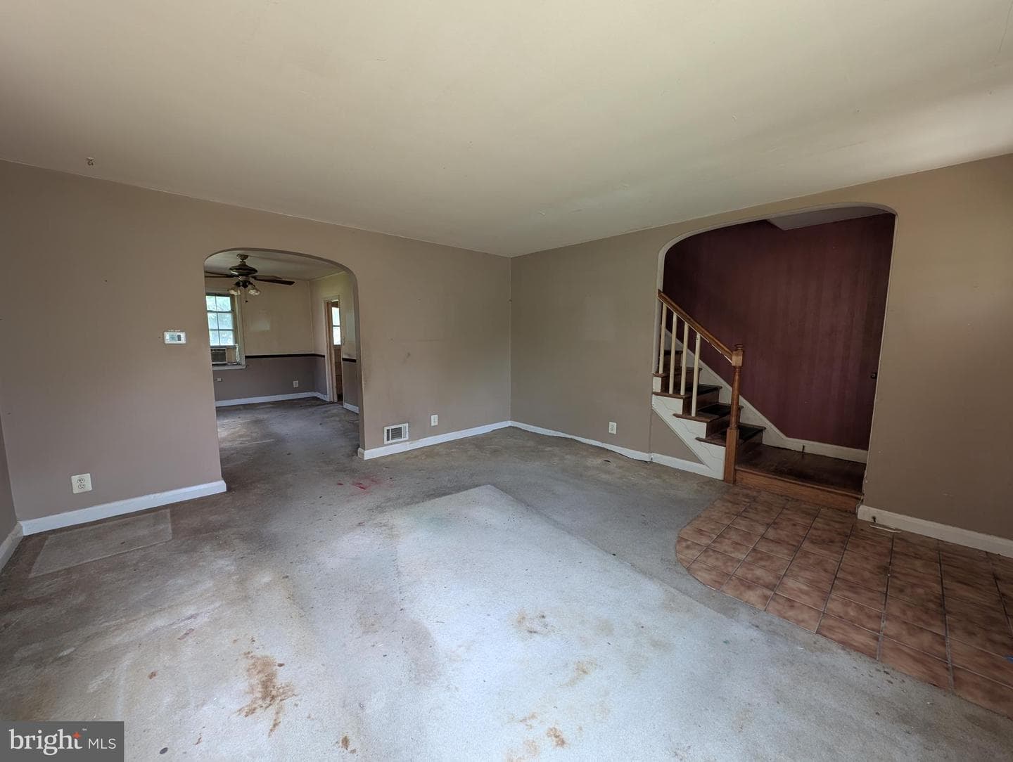 215 Medwick Garth E photo 4