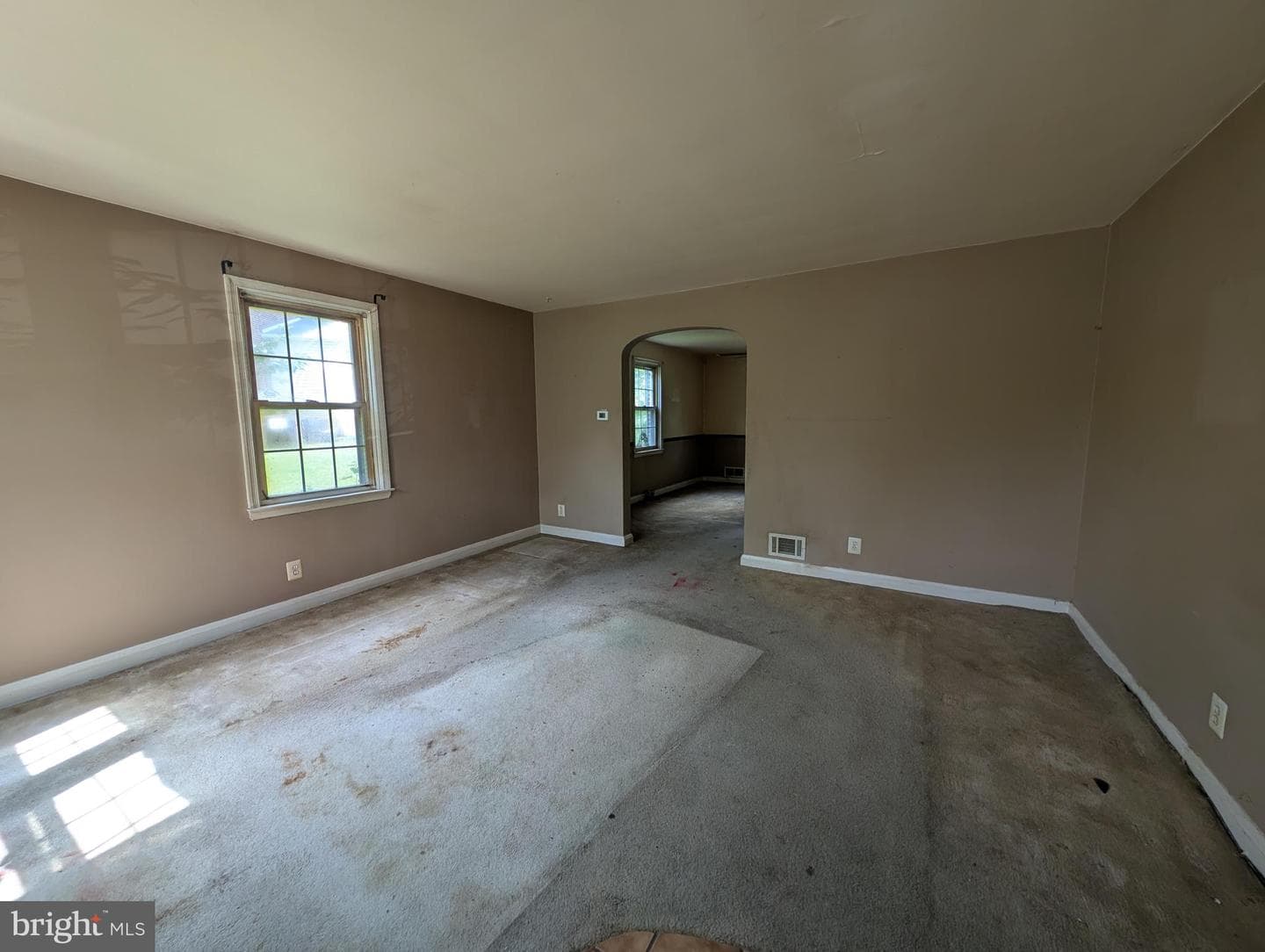 215 Medwick Garth E photo 5