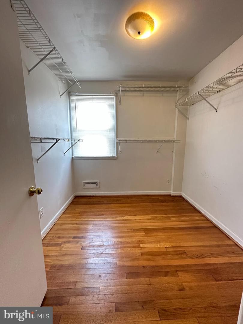 1224 Sheridan Avenue photo 16