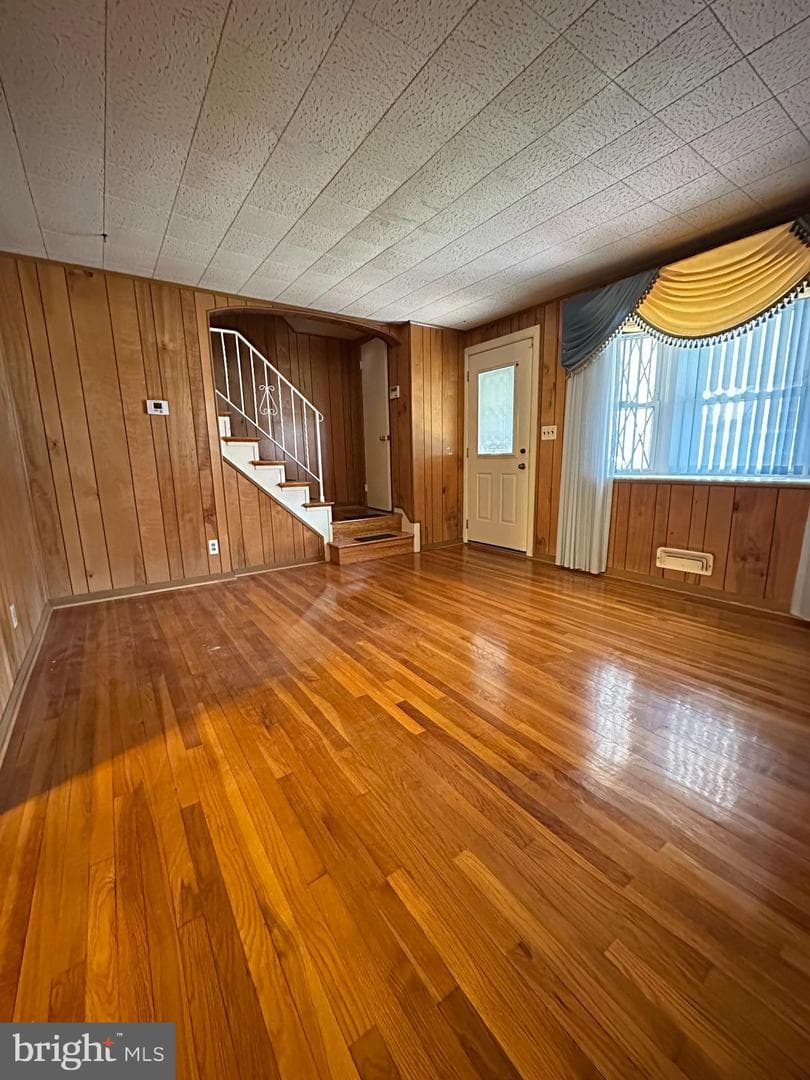 1224 Sheridan Avenue photo 2