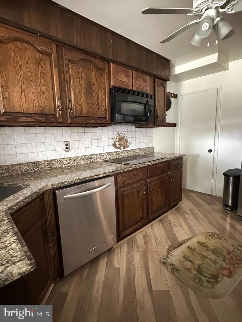 1224 Sheridan Avenue photo 7