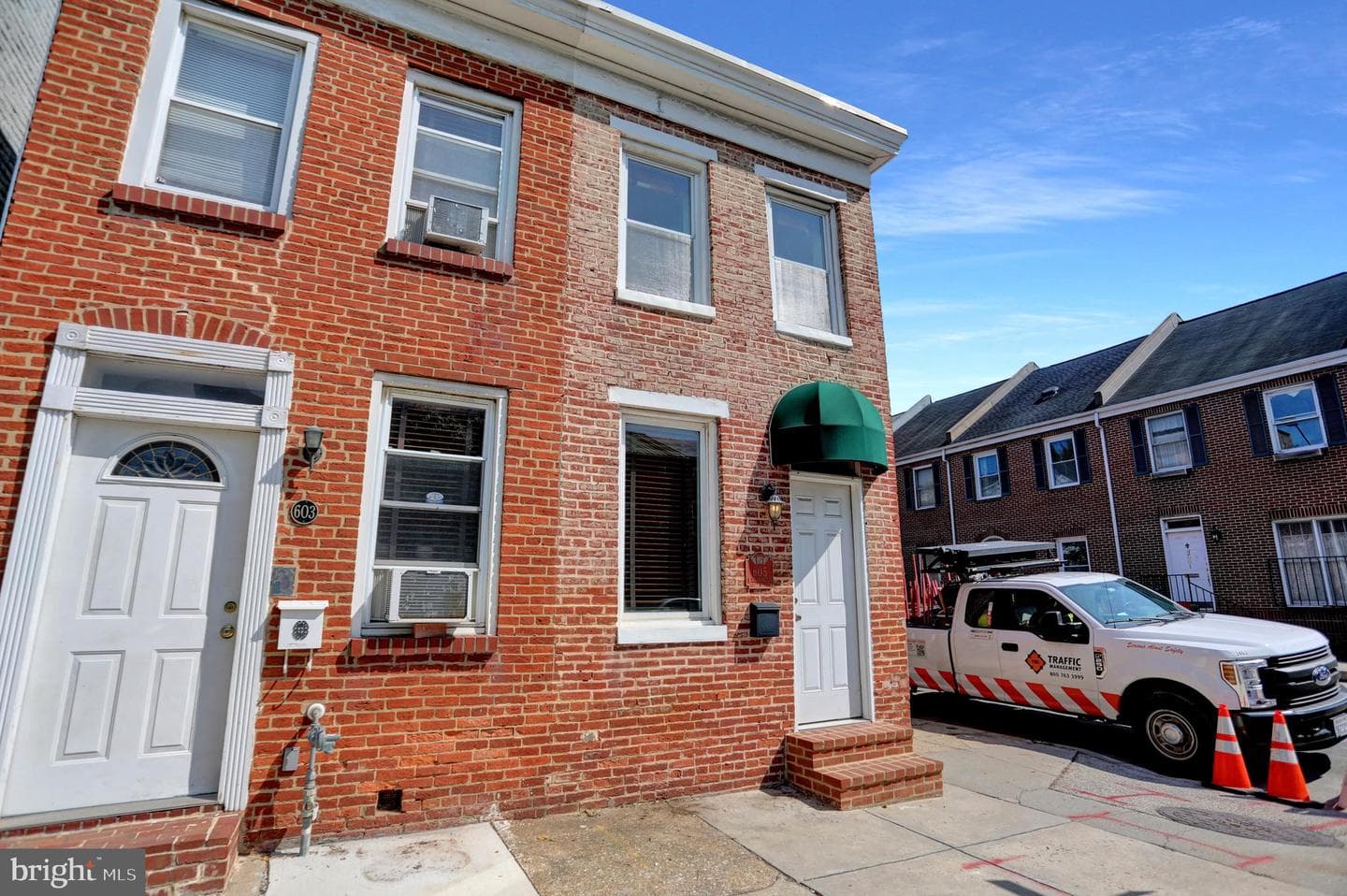 605 S Washington Street photo 2
