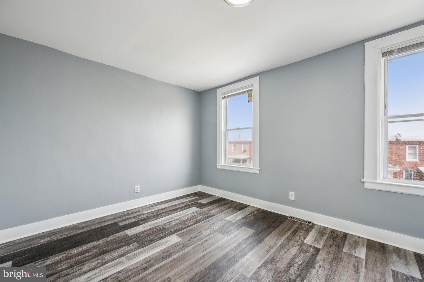 3335 Lyndale Avenue photo 10