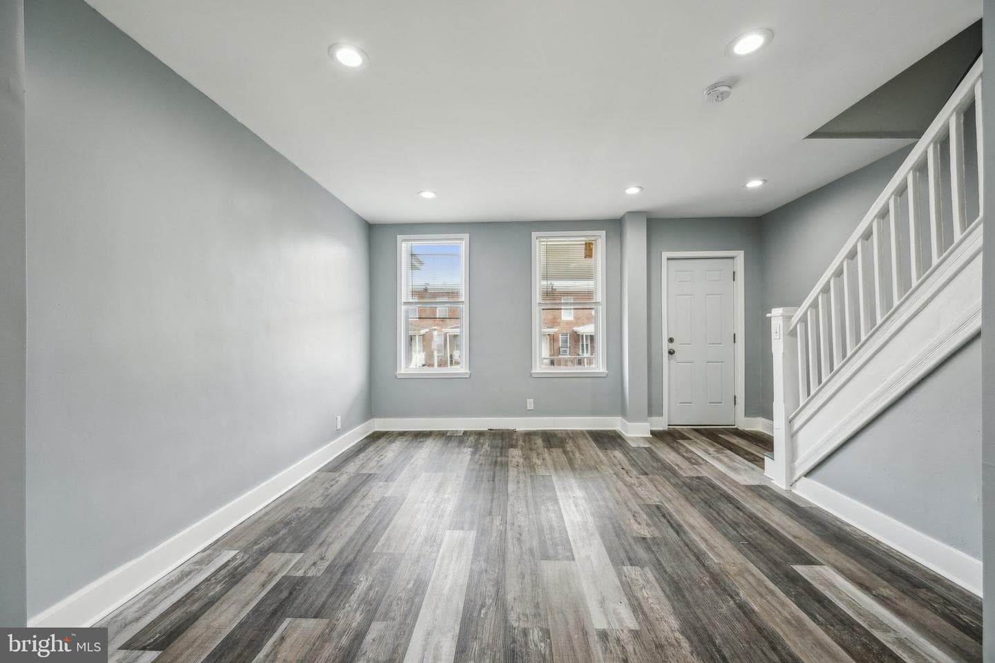 3335 Lyndale Avenue photo 2