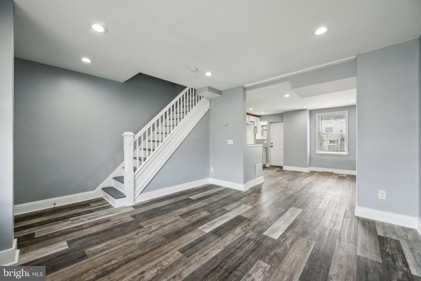 3335 Lyndale Avenue photo 4