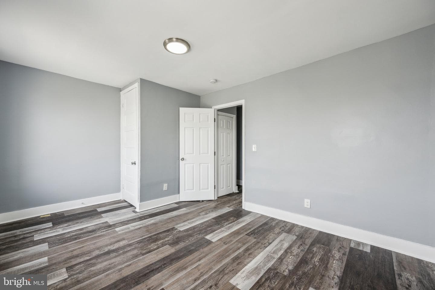 3335 Lyndale Avenue photo 9