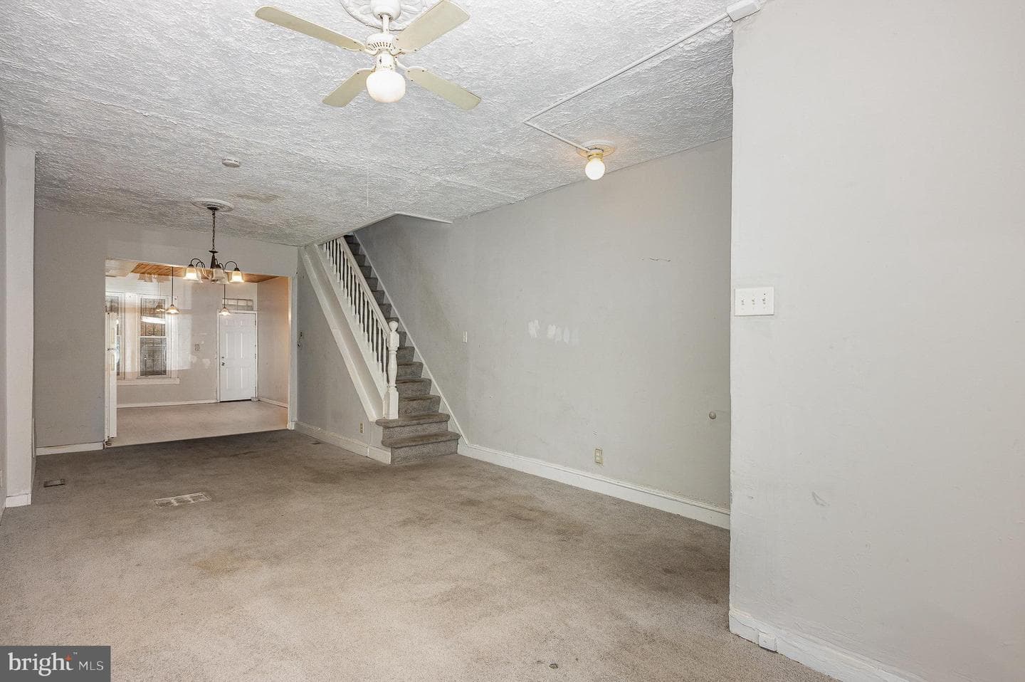 2419 E Oliver Street photo 12