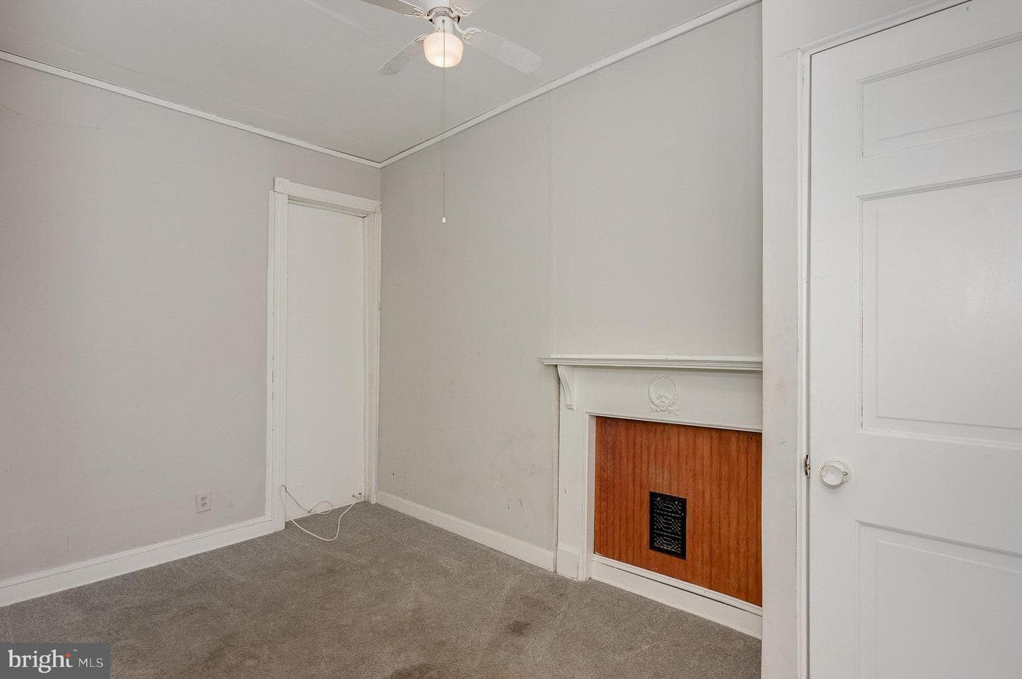 2419 E Oliver Street photo 20
