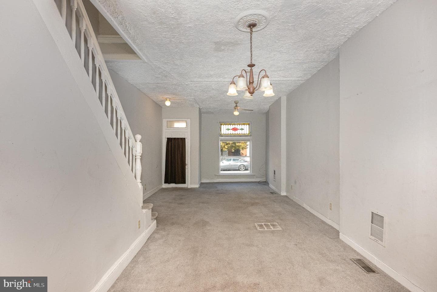 2419 E Oliver Street photo 6