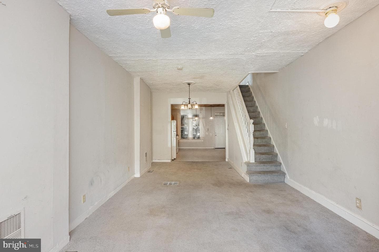 2419 E Oliver Street photo 7