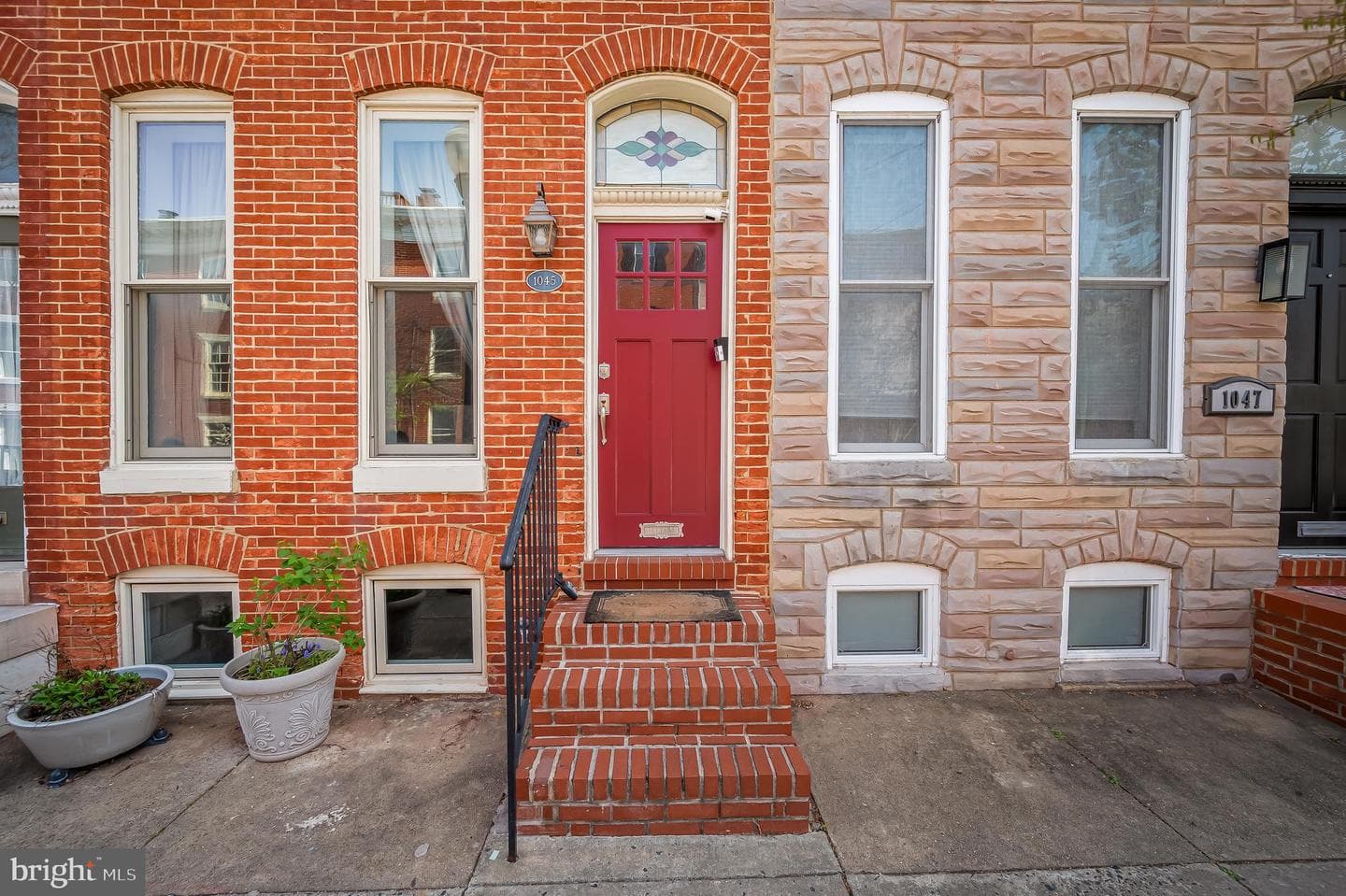 1045 Riverside Avenue photo 2