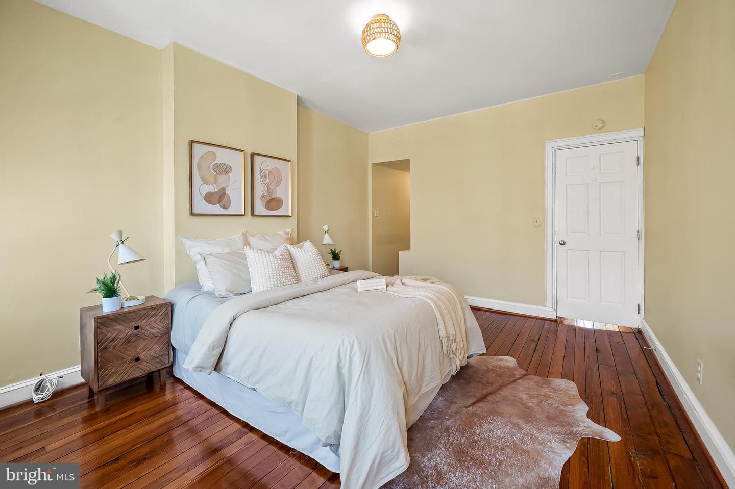1045 Riverside Avenue photo 20