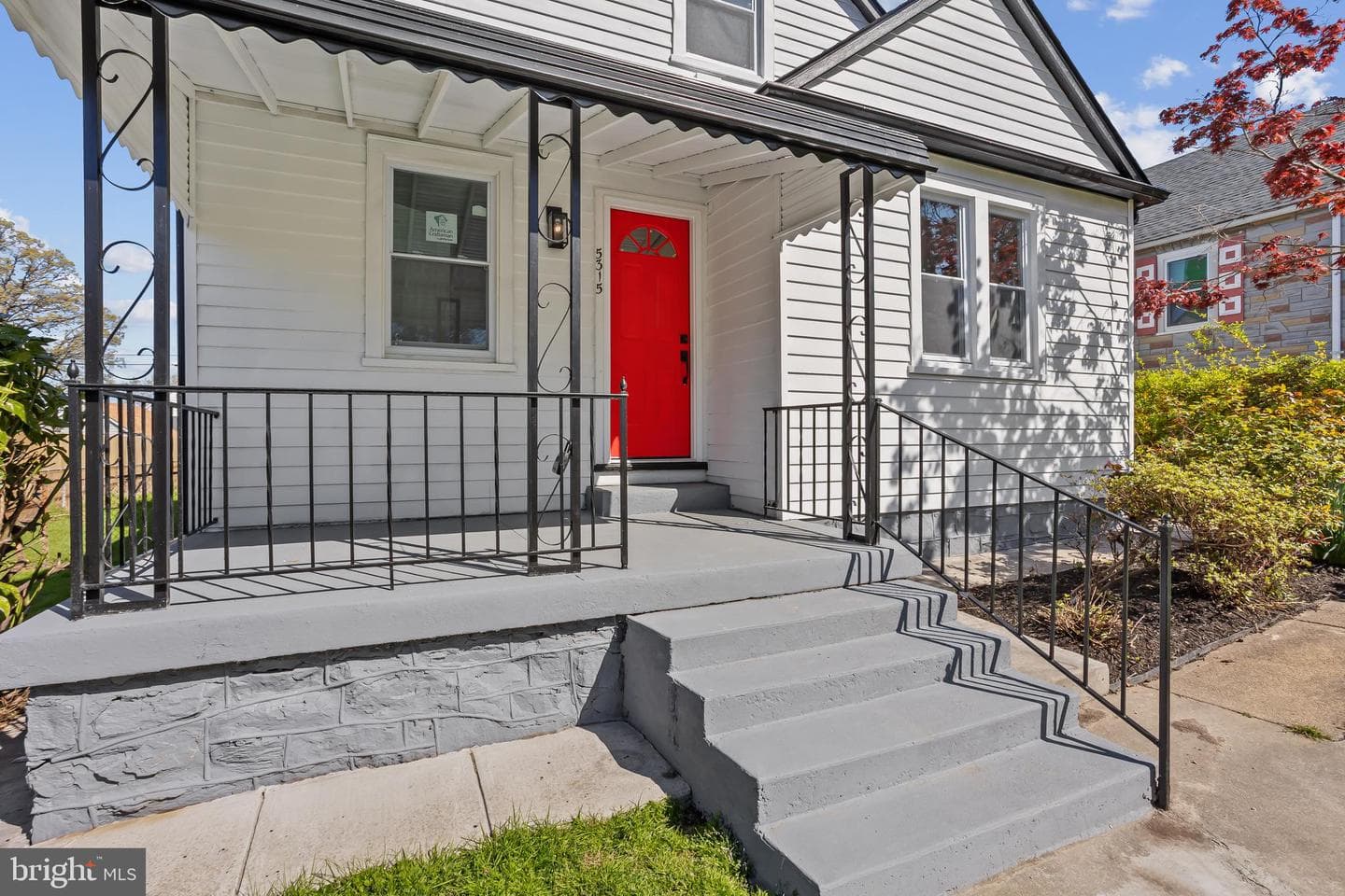 5315 Kenilworth Avenue photo 2