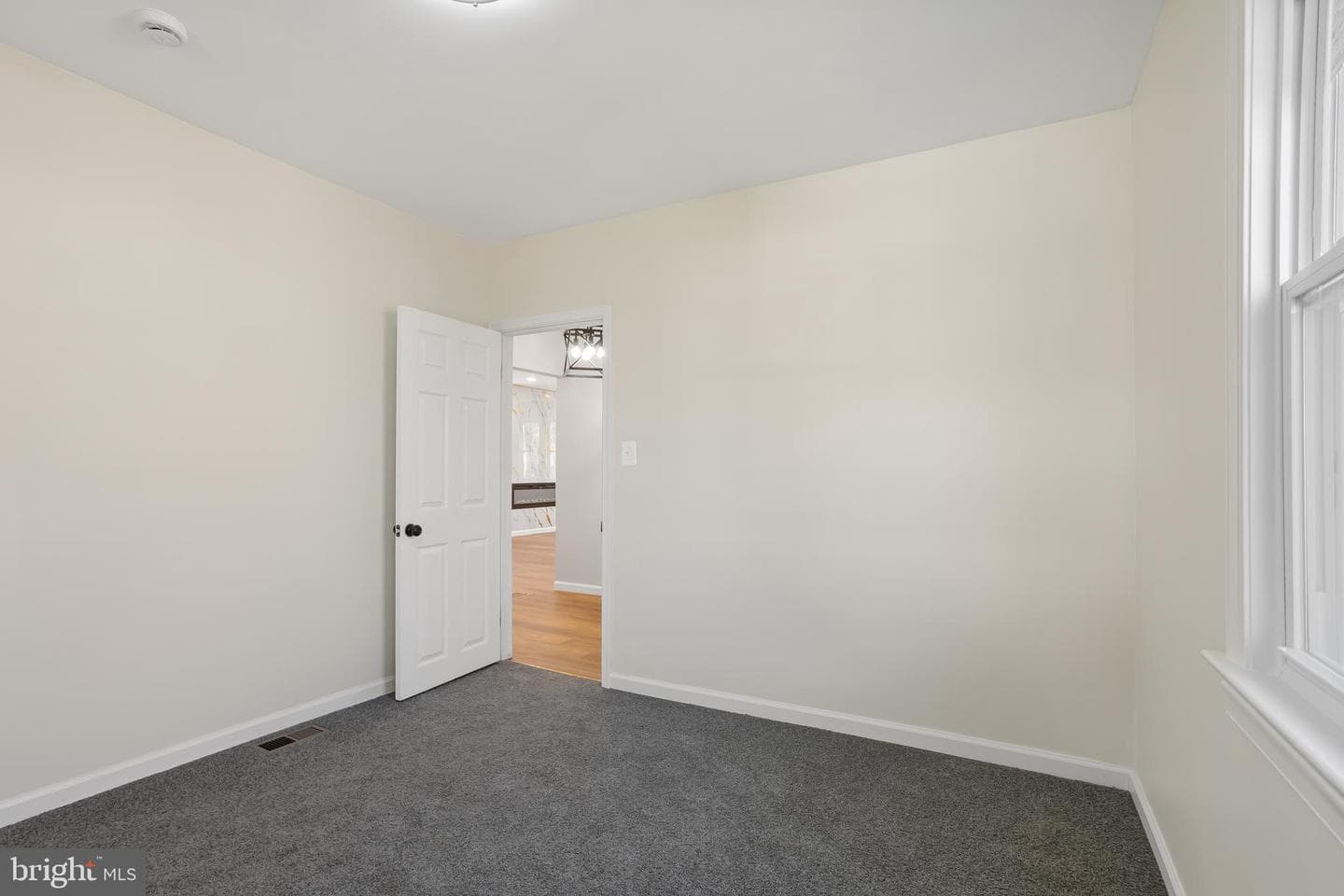 5315 Kenilworth Avenue photo 20